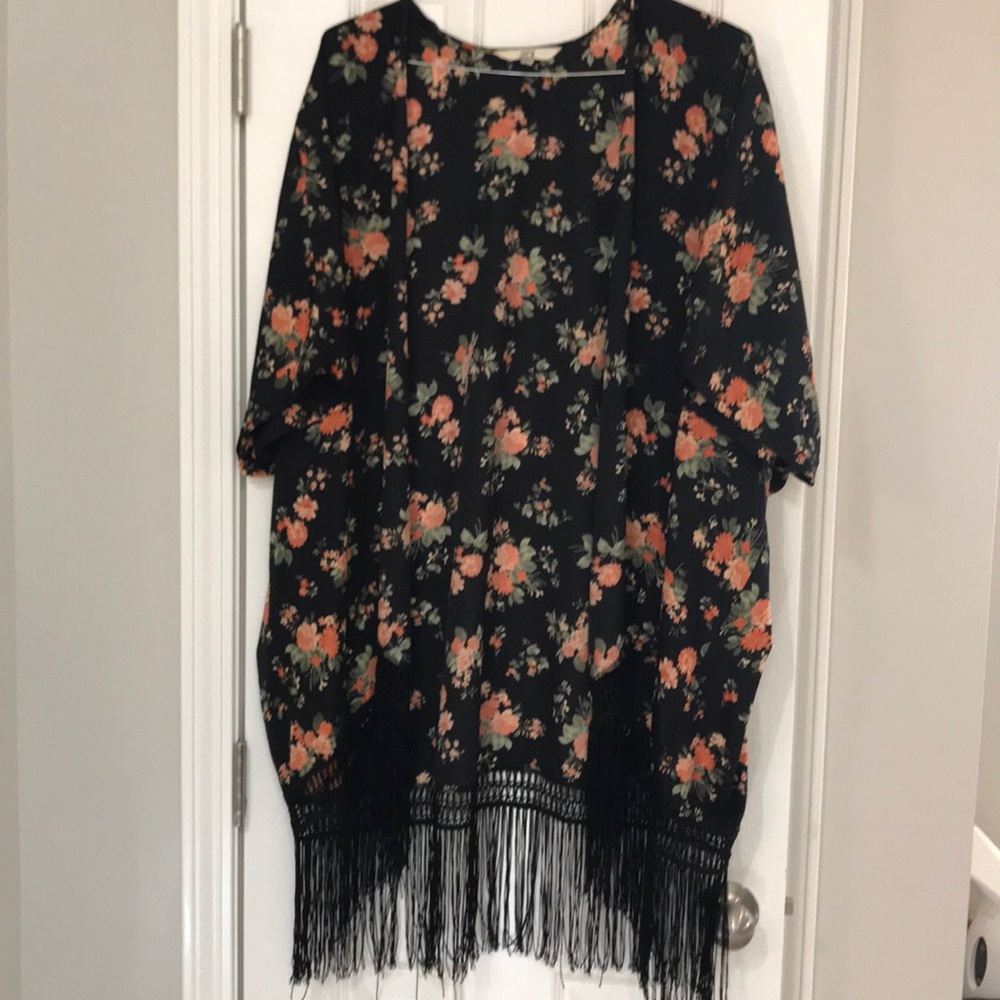 Jack by BB Dakota Kimono Open Poncho Floral
